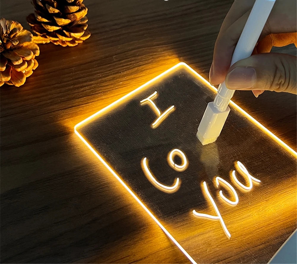 Luminária LED de Recados Acrílica USB: Ilumine suas Mensagens e Decore seu Ambiente! - UpgradeJá